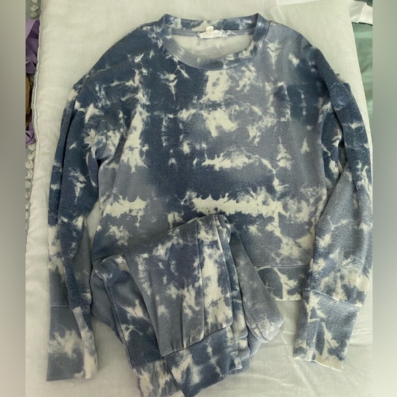 PJ Set - Picture 1 of 1